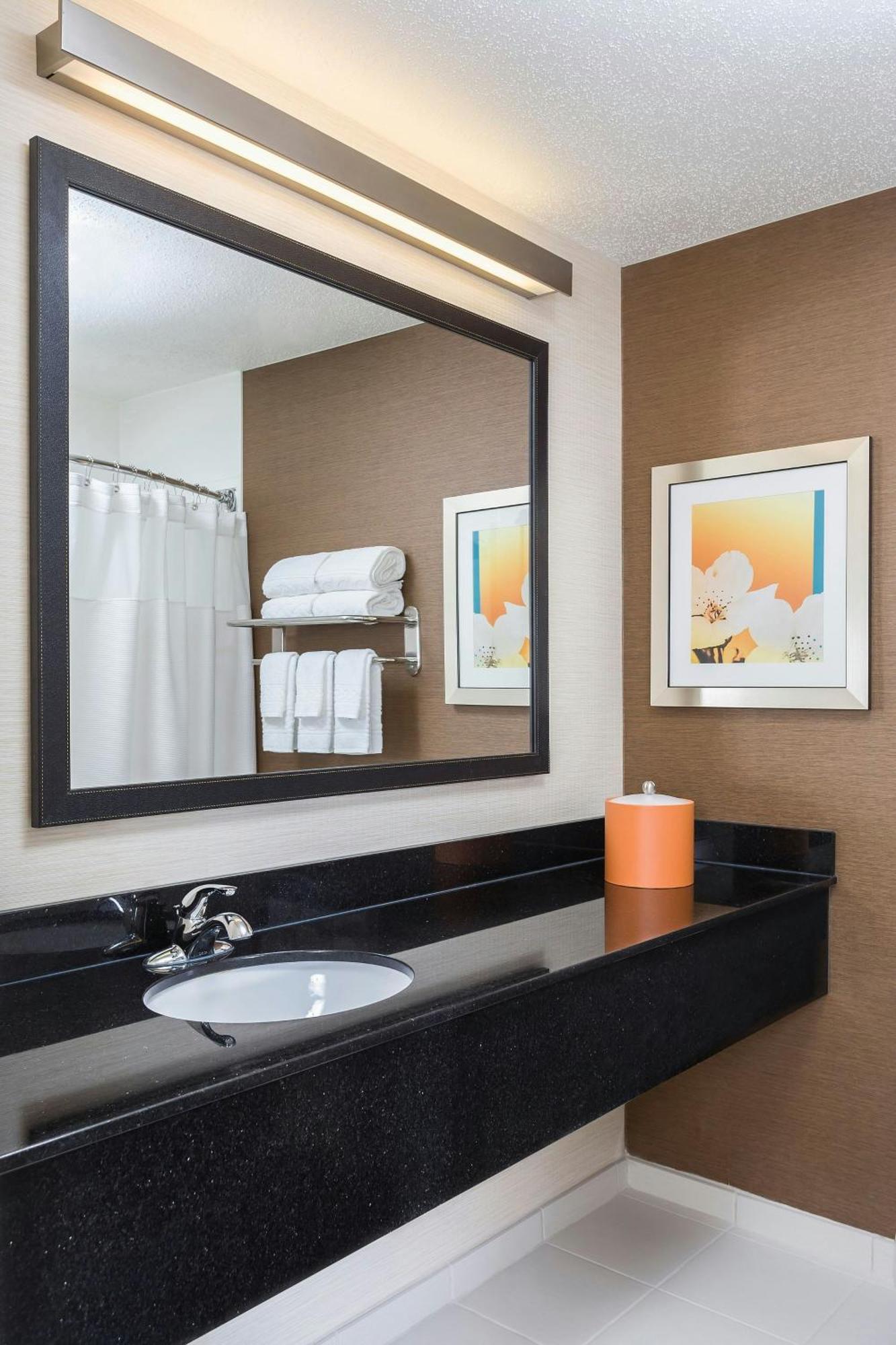 Fairfield Inn & Suites Mansfield Ontario Экстерьер фото